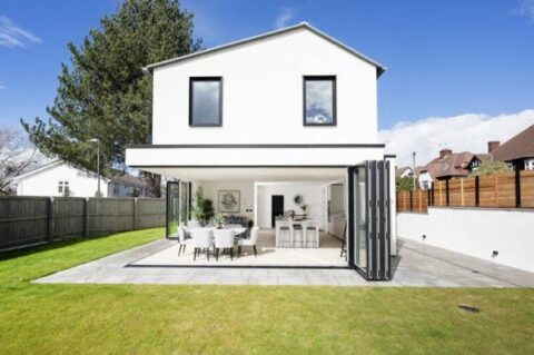 Column free extension in Henleaze